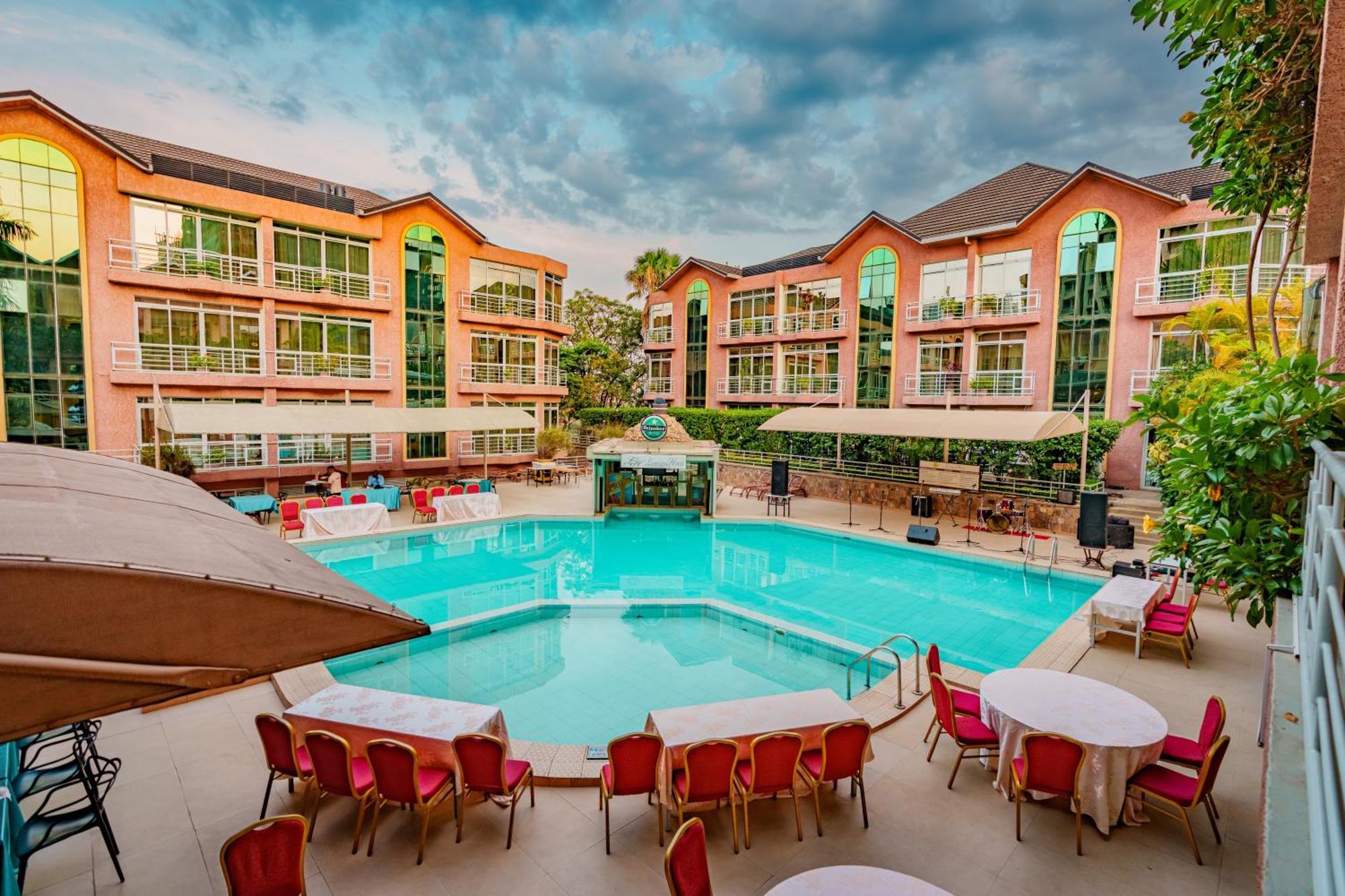 Lemigo Hotel Kigali Bagian luar foto