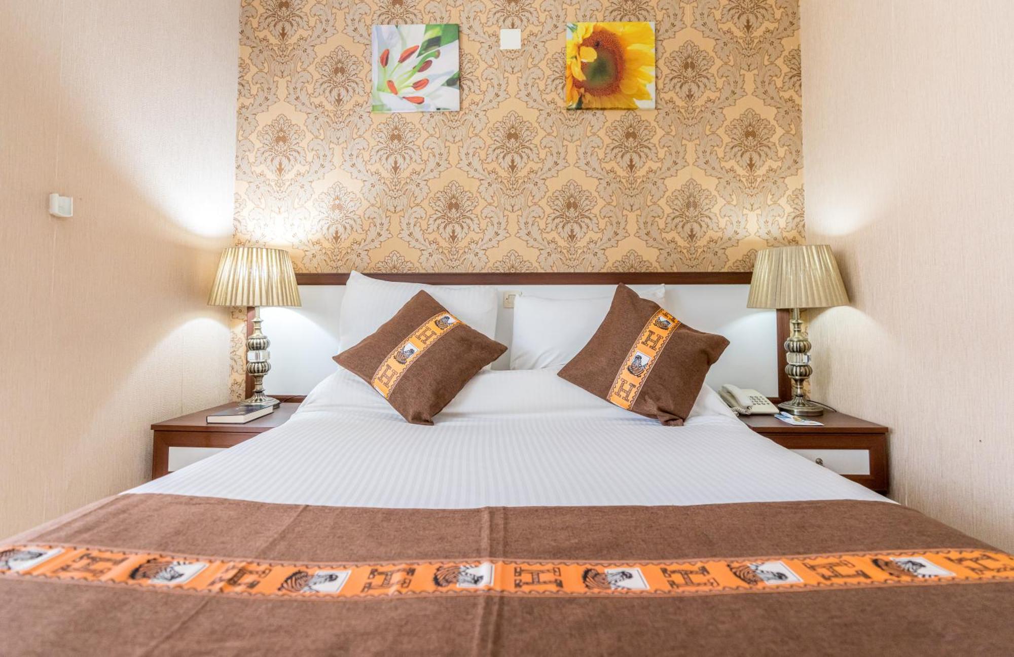Lemigo Hotel Kigali Bagian luar foto