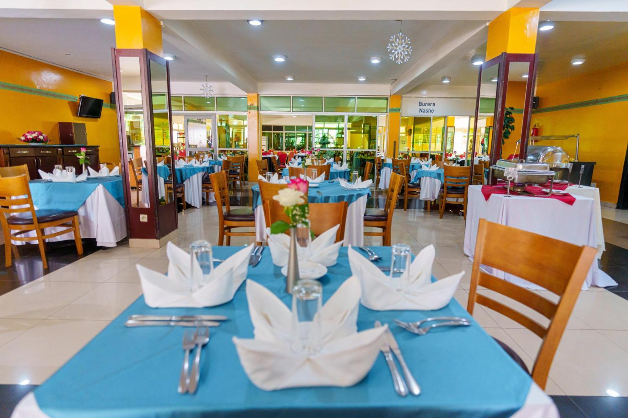 Lemigo Hotel Kigali Bagian luar foto