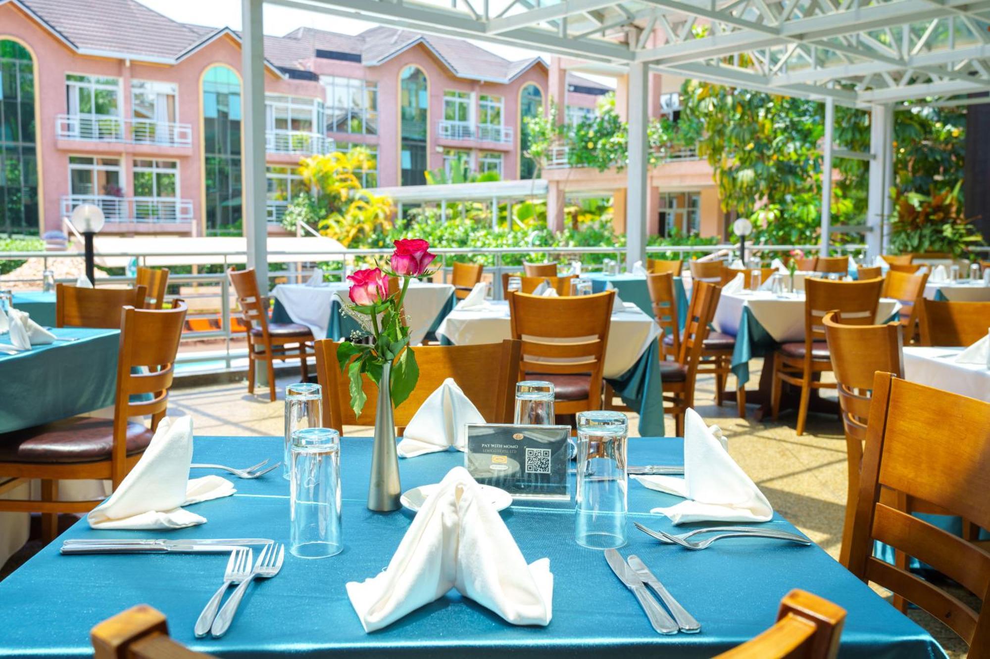 Lemigo Hotel Kigali Bagian luar foto