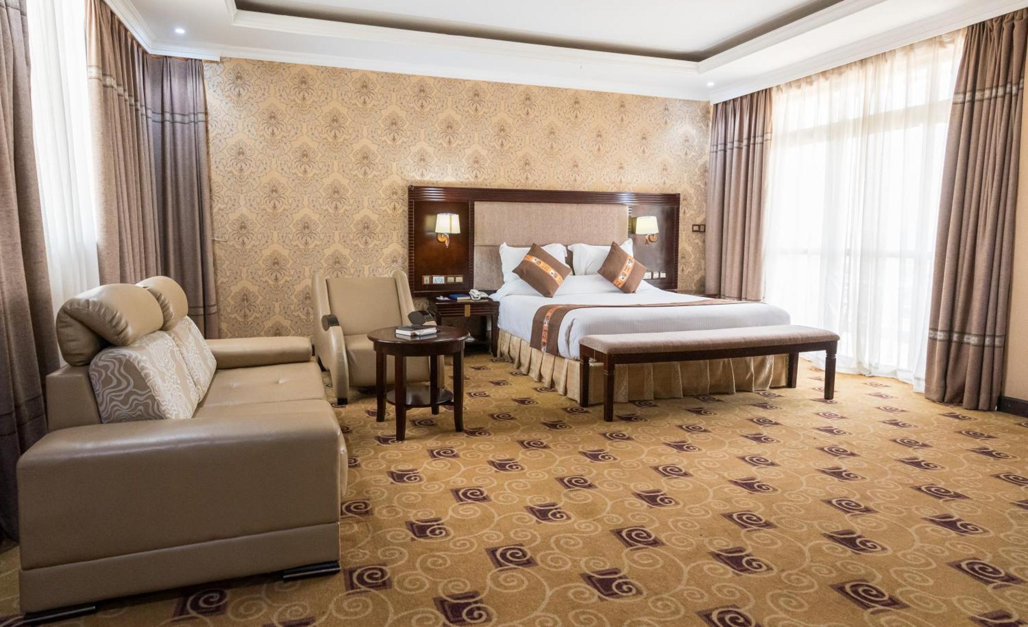 Lemigo Hotel Kigali Bagian luar foto