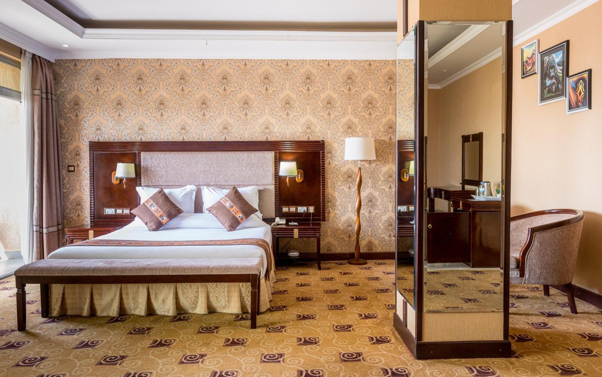 Lemigo Hotel Kigali Bagian luar foto